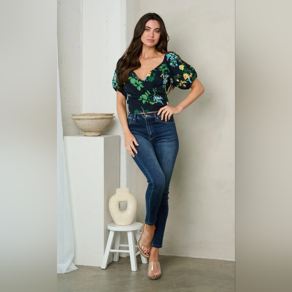 Floral Puff Sleeve Top